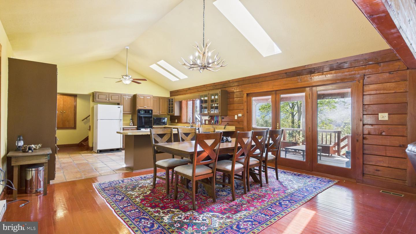 974 CROSS MOUNTAIN RD, LURAY, Virginia 22835, 4 Bedrooms Bedrooms, 6 Rooms Rooms,4 BathroomsBathrooms,Residential,For sale,974 CROSS MOUNTAIN RD,VAPA2004850 MLS # VAPA2004850
