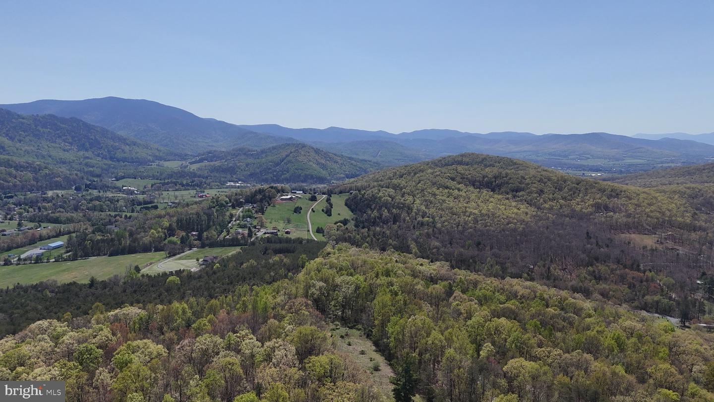 974 CROSS MOUNTAIN RD, LURAY, Virginia 22835, 4 Bedrooms Bedrooms, 6 Rooms Rooms,4 BathroomsBathrooms,Residential,For sale,974 CROSS MOUNTAIN RD,VAPA2004850 MLS # VAPA2004850
