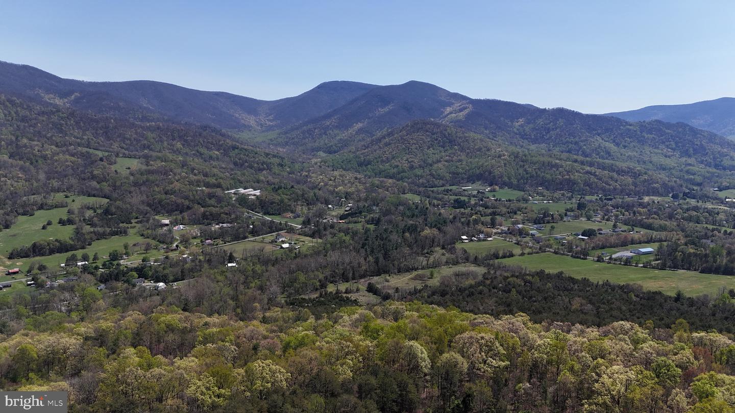 974 CROSS MOUNTAIN RD, LURAY, Virginia 22835, 4 Bedrooms Bedrooms, 6 Rooms Rooms,4 BathroomsBathrooms,Residential,For sale,974 CROSS MOUNTAIN RD,VAPA2004850 MLS # VAPA2004850
