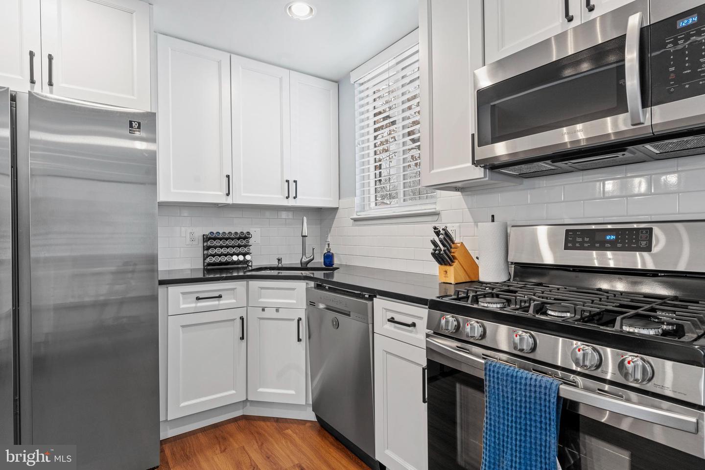 4956 SCHUYLER DR, ANNANDALE, Virginia 22003, 3 Bedrooms Bedrooms, ,3 BathroomsBathrooms,Residential,For sale,4956 SCHUYLER DR,VAFX2237626 MLS # VAFX2237626
