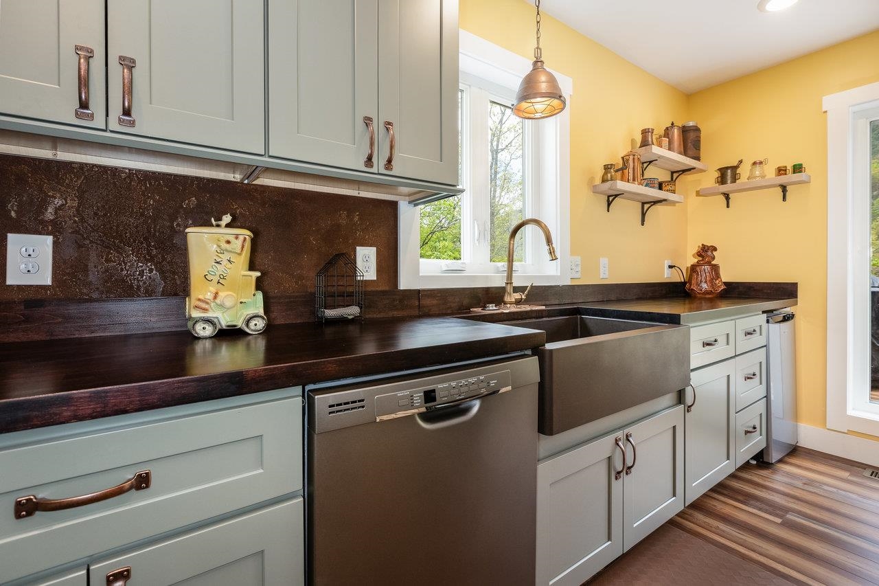 4349 PALMER RD, MCGAHEYSVILLE, Virginia 22840, 4 Bedrooms Bedrooms, ,2 BathroomsBathrooms,Residential,4349 PALMER RD,663892 MLS # 663892
