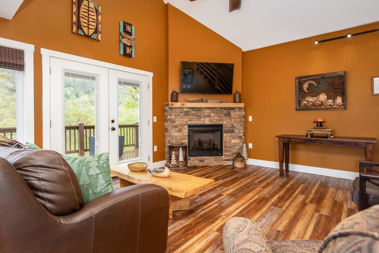 4349 PALMER RD, MCGAHEYSVILLE, Virginia 22840, 4 Bedrooms Bedrooms, ,2 BathroomsBathrooms,Residential,4349 PALMER RD,663892 MLS # 663892