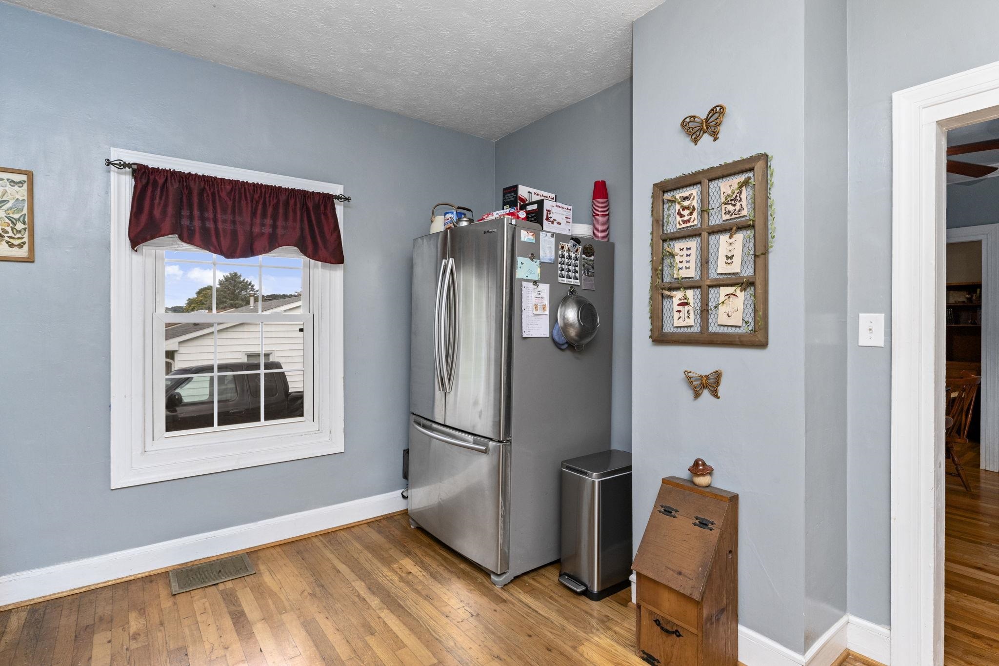 340 AMHERST RD, STAUNTON, Virginia 24401, 2 Bedrooms Bedrooms, ,1 BathroomBathrooms,Residential,340 AMHERST RD,663893 MLS # 663893