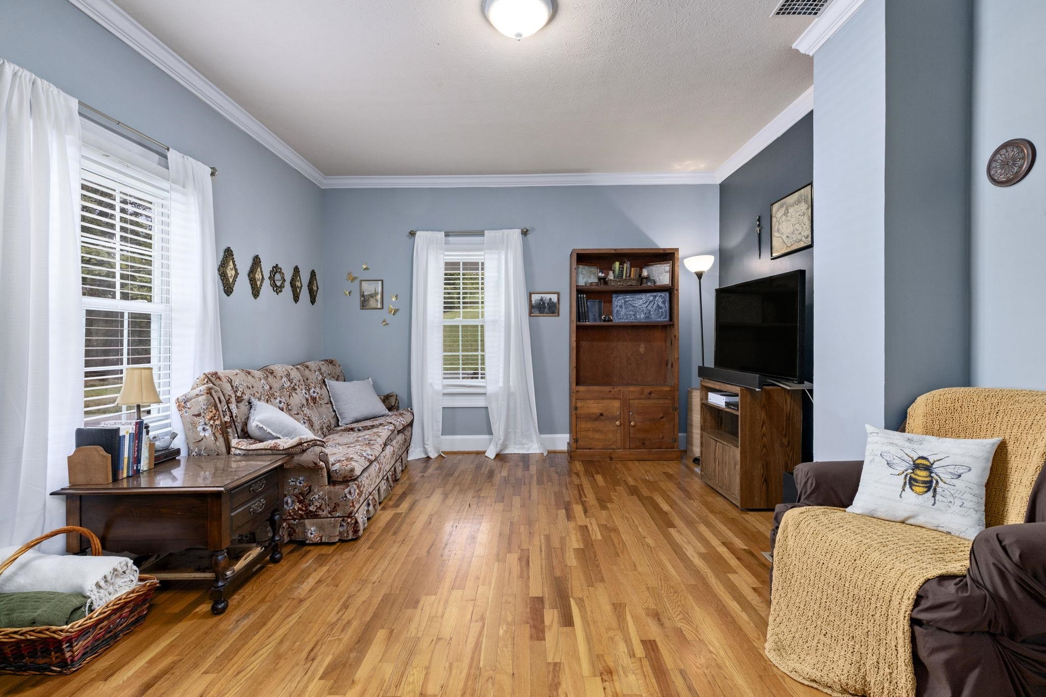 340 AMHERST RD, STAUNTON, Virginia 24401, 2 Bedrooms Bedrooms, ,1 BathroomBathrooms,Residential,340 AMHERST RD,663893 MLS # 663893