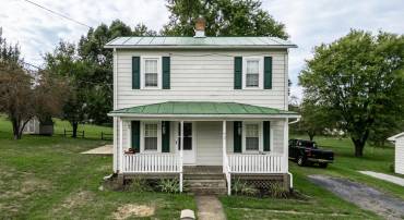 340 AMHERST RD, STAUNTON, Virginia 24401, 2 Bedrooms Bedrooms, ,1 BathroomBathrooms,Residential,340 AMHERST RD,663893 MLS # 663893