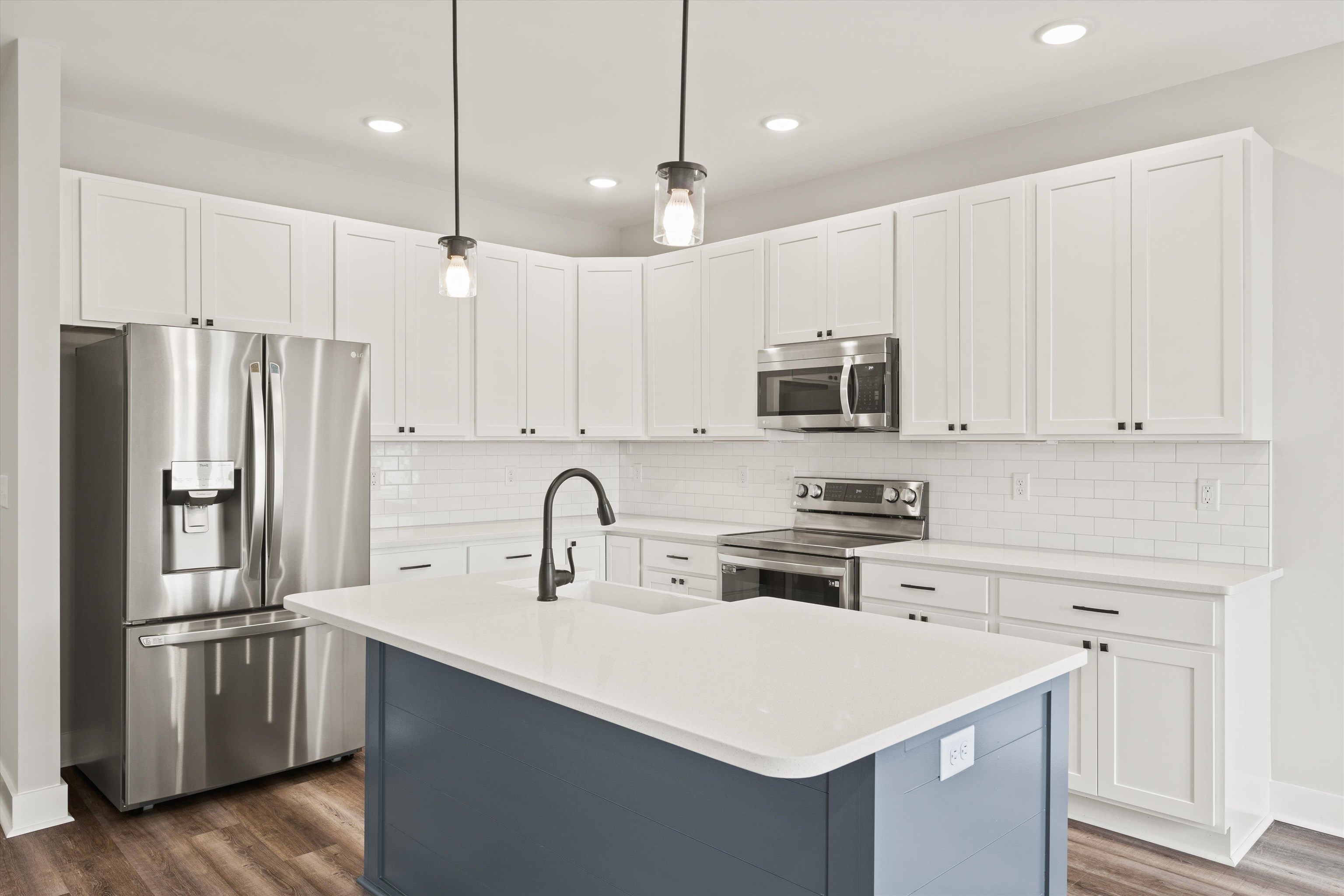 1 BARNYARD CIR, BRIDGEWATER, Virginia 22812, 3 Bedrooms Bedrooms, ,2 BathroomsBathrooms,Residential,1 BARNYARD CIR,663899 MLS # 663899