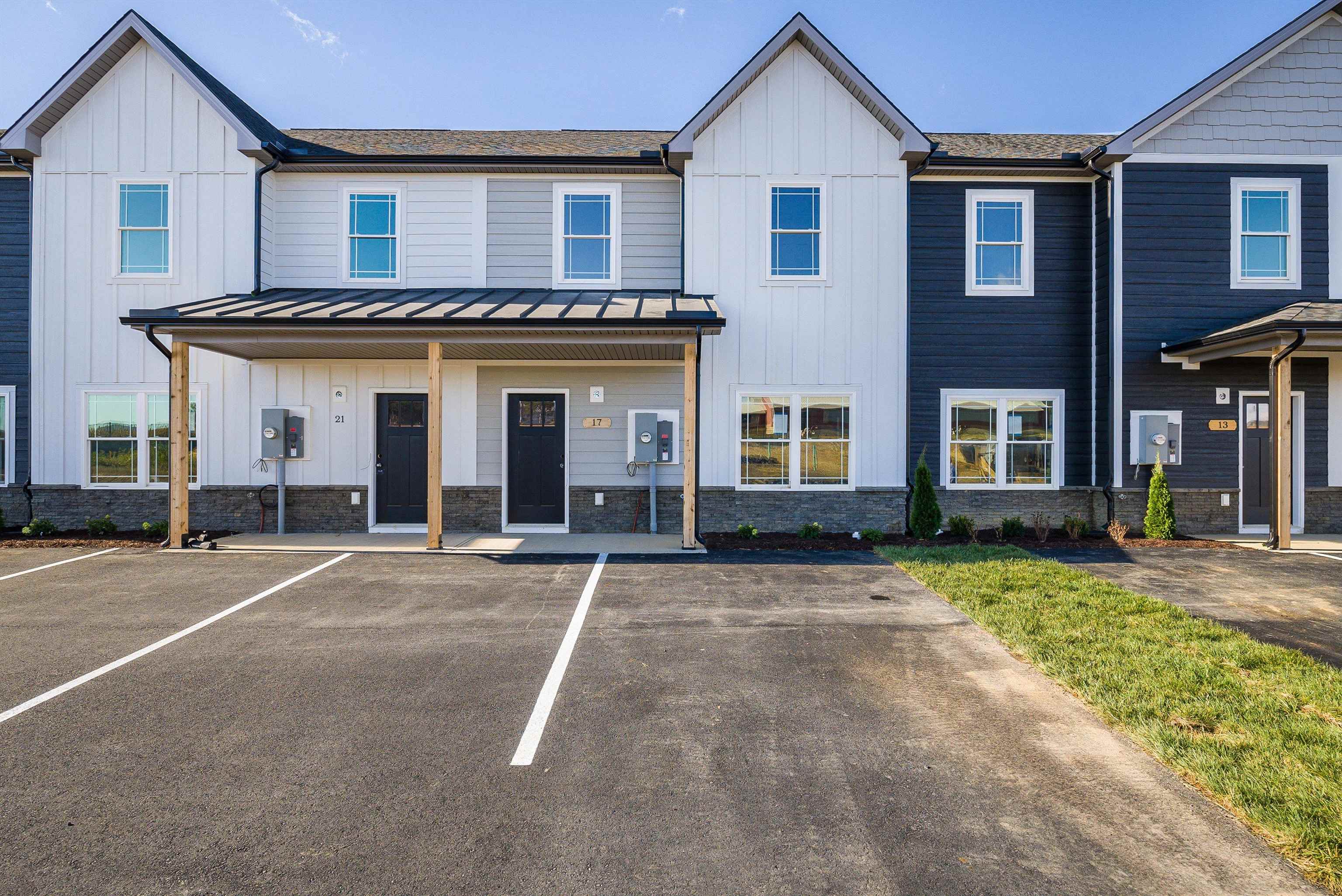 5 BARNYARD CIR, BRIDGEWATER, Virginia 22812, 3 Bedrooms Bedrooms, ,2 BathroomsBathrooms,Residential,5 BARNYARD CIR,663900 MLS # 663900 5 BARNYARD CIR, BRIDGEWATER, Virginia 22812, 3 Bedrooms Bedrooms, ,2 BathroomsBathrooms,Residential,5 BARNYARD CIR,663900 MLS # 663900