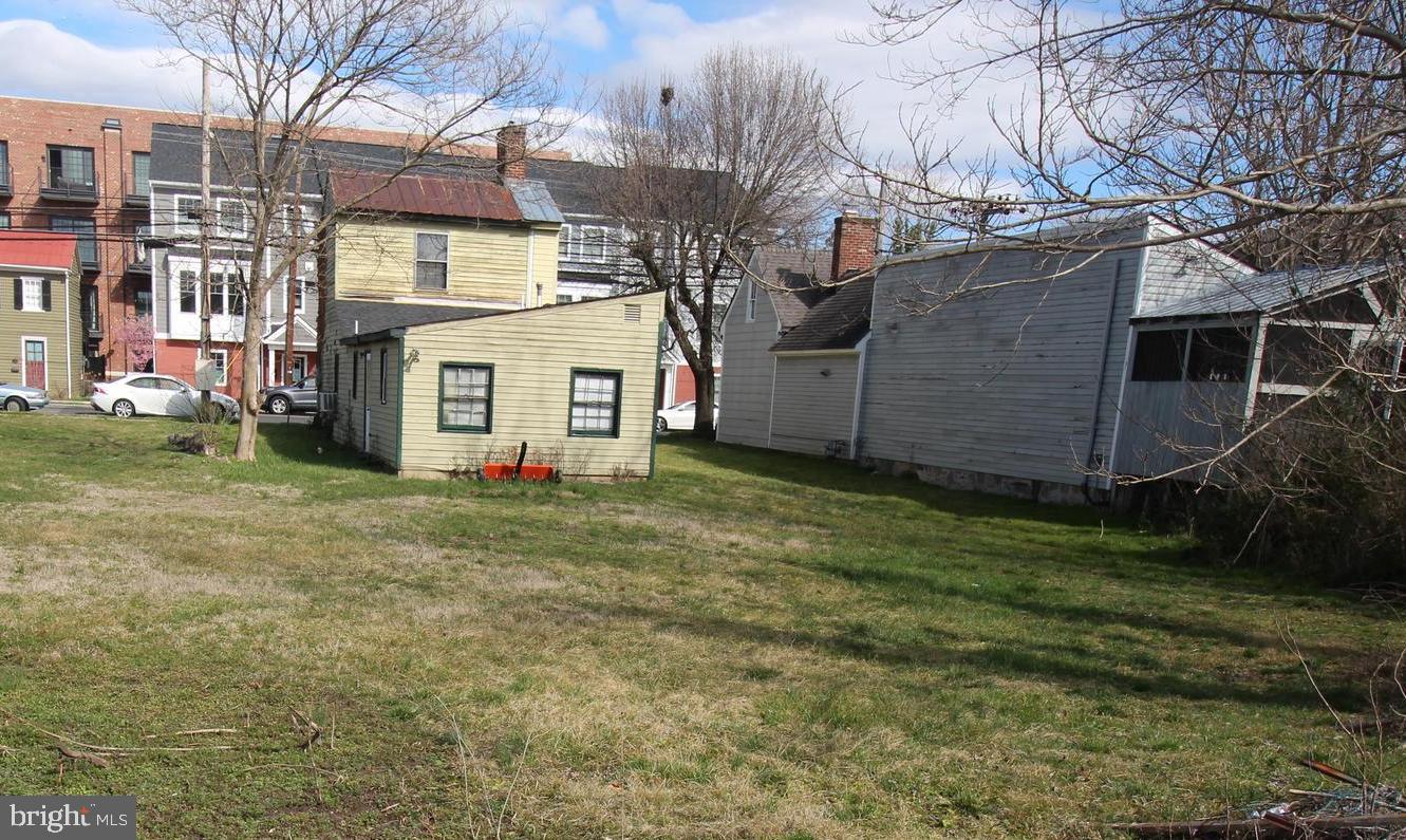 310 CHARLES ST, FREDERICKSBURG, Virginia 22401, 2 Bedrooms Bedrooms, ,1 BathroomBathrooms,Residential,For sale,310 CHARLES ST,VAFB2005504 MLS # VAFB2005504