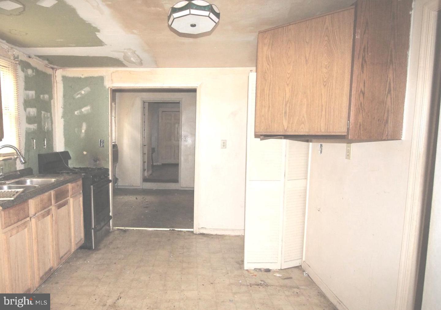 310 CHARLES ST, FREDERICKSBURG, Virginia 22401, 2 Bedrooms Bedrooms, ,1 BathroomBathrooms,Residential,For sale,310 CHARLES ST,VAFB2005504 MLS # VAFB2005504