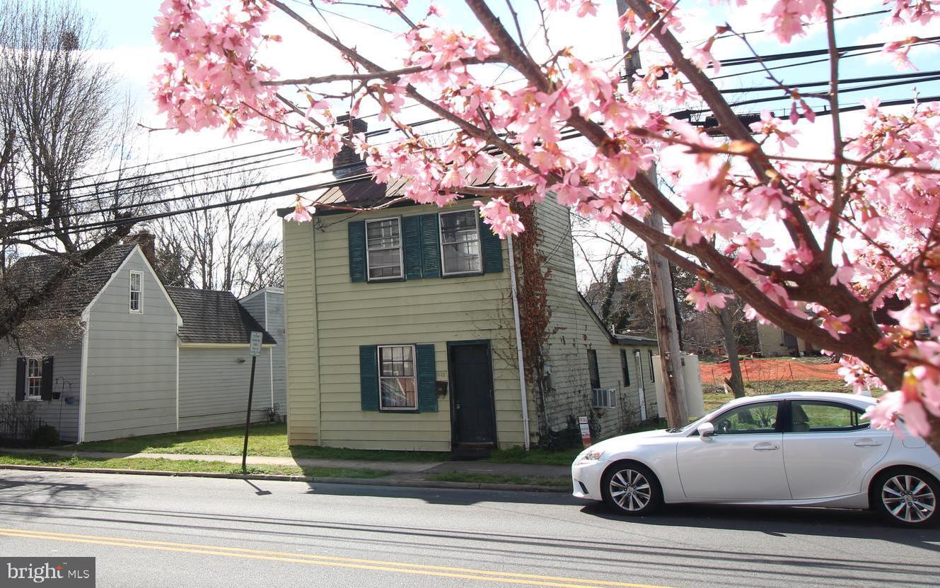310 CHARLES ST, FREDERICKSBURG, Virginia 22401, 2 Bedrooms Bedrooms, ,1 BathroomBathrooms,Residential,For sale,310 CHARLES ST,VAFB2005504 MLS # VAFB2005504