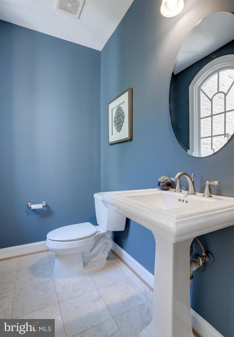 12016 CREEKBEND DR, RESTON, Virginia 20194, 7 Bedrooms Bedrooms, ,4 BathroomsBathrooms,Residential,For sale,12016 CREEKBEND DR,VAFX2223566 MLS # VAFX2223566