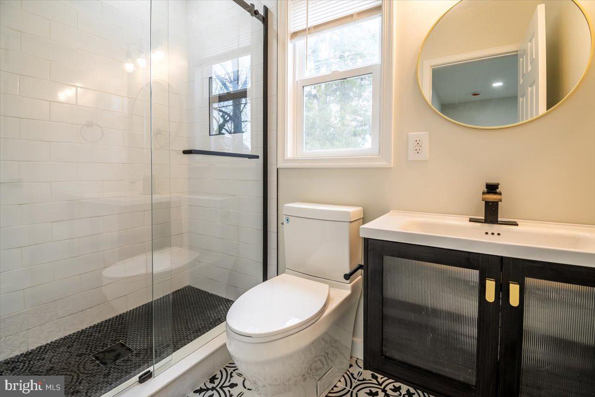 3127 G ST SE, WASHINGTON, District Of Columbia 20019, 4 Bedrooms Bedrooms, ,3 BathroomsBathrooms,Residential,For sale,3127 G ST SE,DCDC2190810 MLS # DCDC2190810