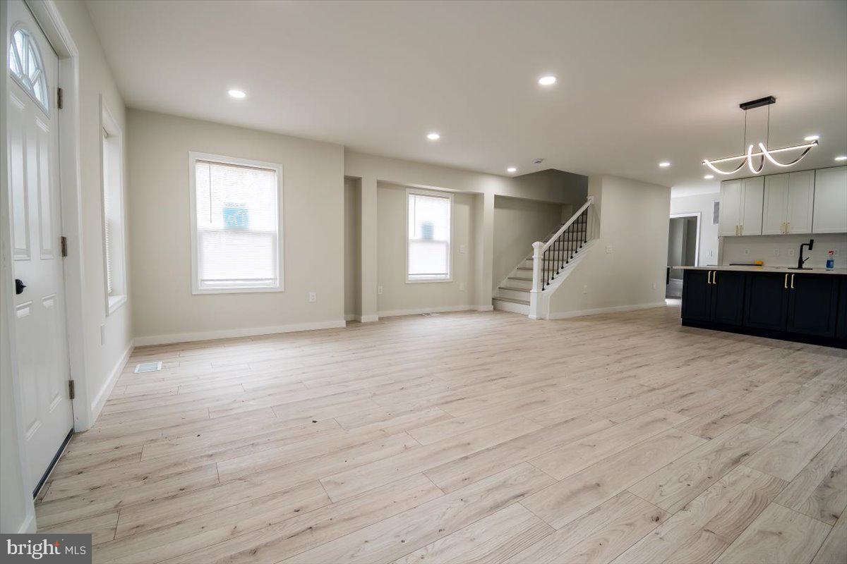 3127 G ST SE, WASHINGTON, District Of Columbia 20019, 4 Bedrooms Bedrooms, ,3 BathroomsBathrooms,Residential,For sale,3127 G ST SE,DCDC2190810 MLS # DCDC2190810