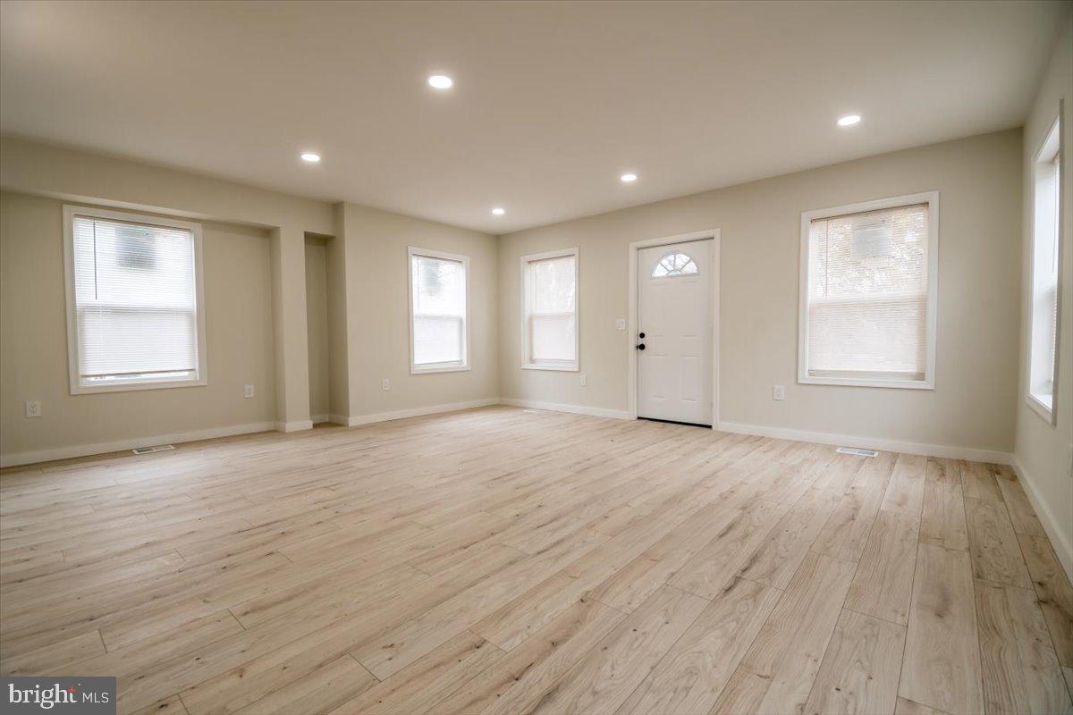 3127 G ST SE, WASHINGTON, District Of Columbia 20019, 4 Bedrooms Bedrooms, ,3 BathroomsBathrooms,Residential,For sale,3127 G ST SE,DCDC2190810 MLS # DCDC2190810
