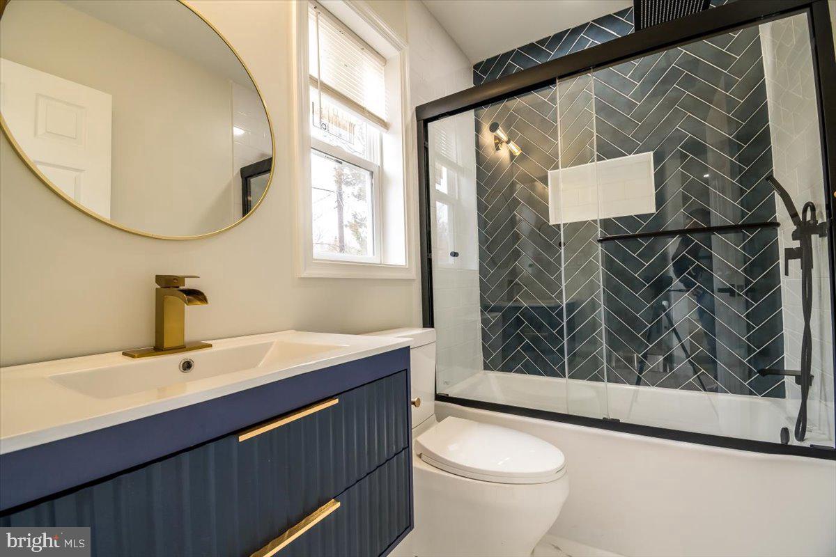 3127 G ST SE, WASHINGTON, District Of Columbia 20019, 4 Bedrooms Bedrooms, ,3 BathroomsBathrooms,Residential,For sale,3127 G ST SE,DCDC2190810 MLS # DCDC2190810