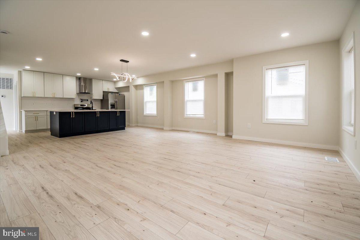 3127 G ST SE, WASHINGTON, District Of Columbia 20019, 4 Bedrooms Bedrooms, ,3 BathroomsBathrooms,Residential,For sale,3127 G ST SE,DCDC2190810 MLS # DCDC2190810