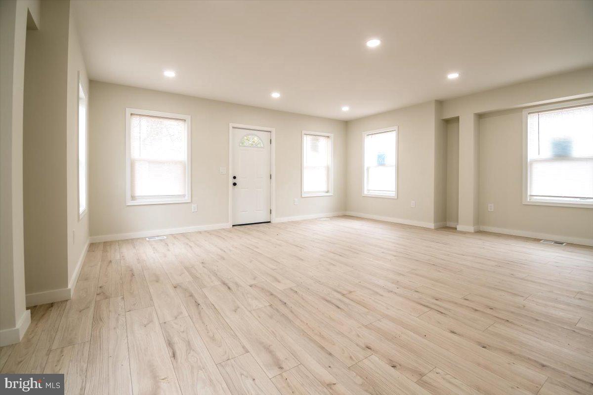 3127 G ST SE, WASHINGTON, District Of Columbia 20019, 4 Bedrooms Bedrooms, ,3 BathroomsBathrooms,Residential,For sale,3127 G ST SE,DCDC2190810 MLS # DCDC2190810
