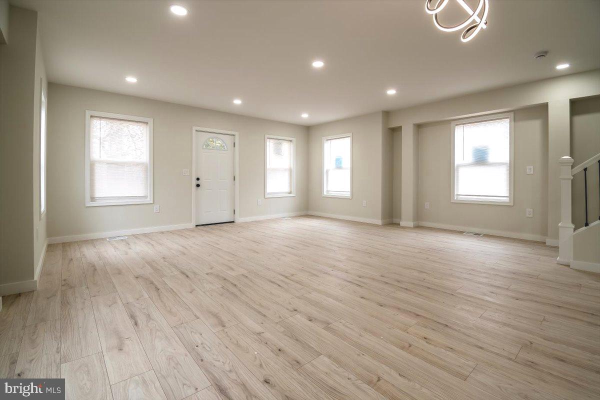 3127 G ST SE, WASHINGTON, District Of Columbia 20019, 4 Bedrooms Bedrooms, ,3 BathroomsBathrooms,Residential,For sale,3127 G ST SE,DCDC2190810 MLS # DCDC2190810