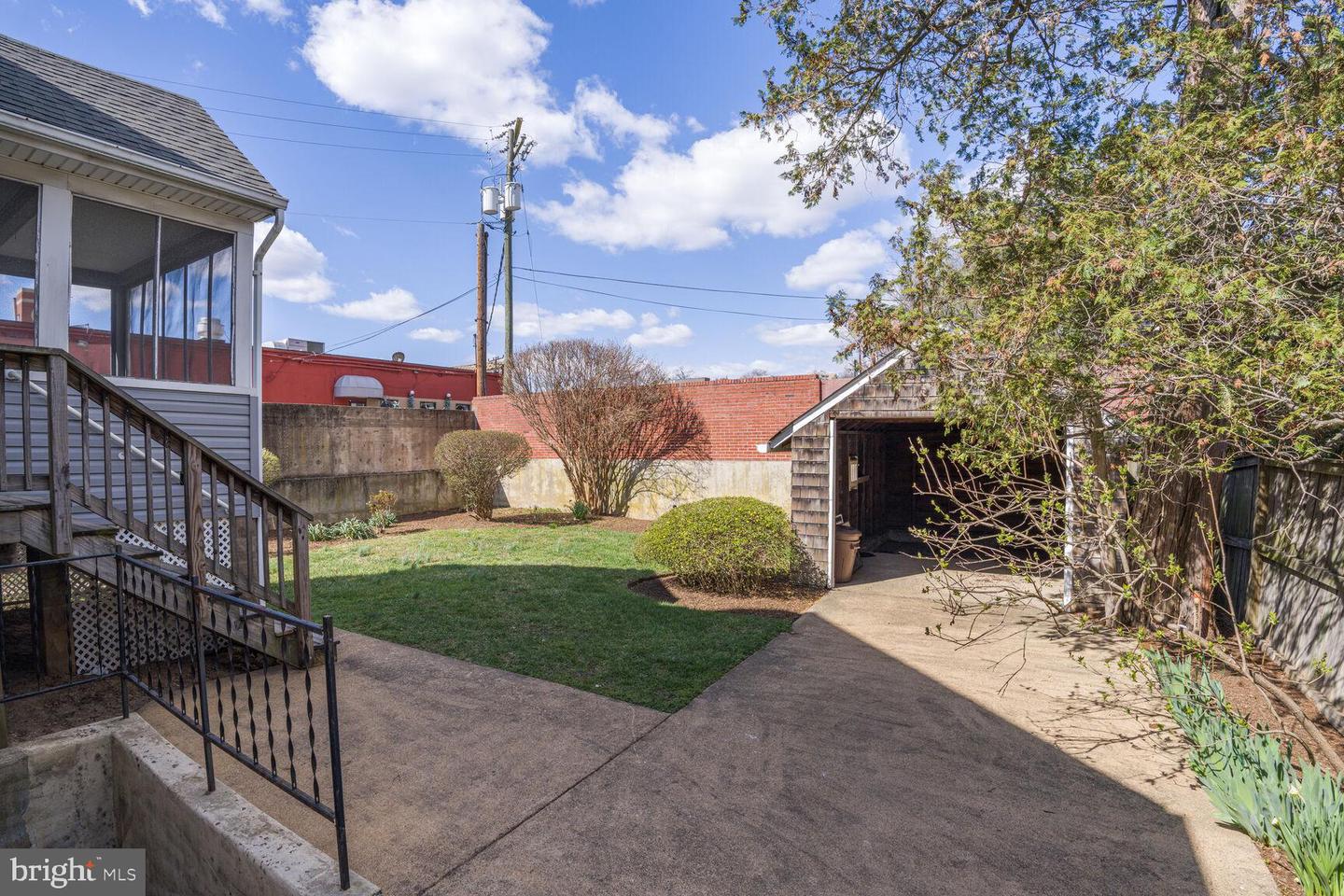 2114 N OAKLAND ST, ARLINGTON, Virginia 22207, 4 Bedrooms Bedrooms, ,2 BathroomsBathrooms,Residential,For sale,2114 N OAKLAND ST,VAAR2054760 MLS # VAAR2054760