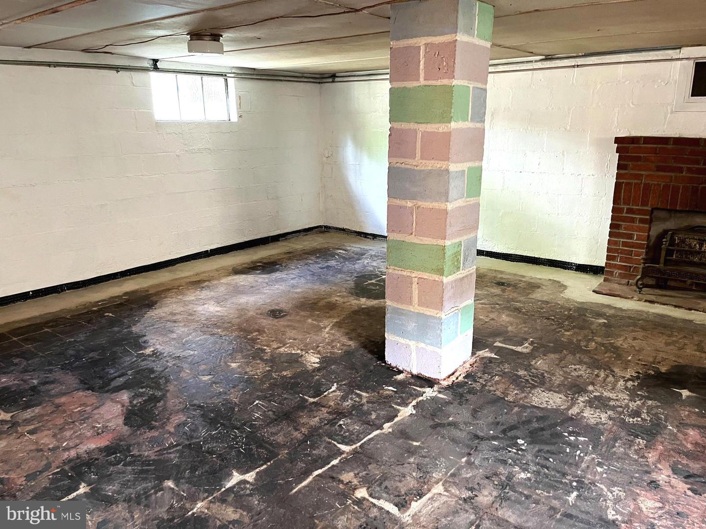 2114 N OAKLAND ST, ARLINGTON, Virginia 22207, 4 Bedrooms Bedrooms, ,2 BathroomsBathrooms,Residential,For sale,2114 N OAKLAND ST,VAAR2054760 MLS # VAAR2054760