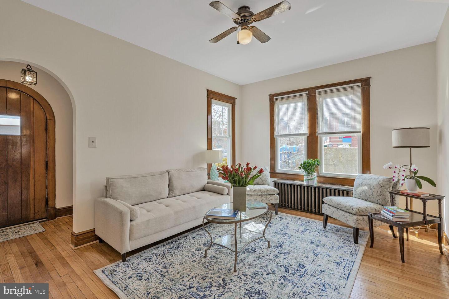 2114 N OAKLAND ST, ARLINGTON, Virginia 22207, 4 Bedrooms Bedrooms, ,2 BathroomsBathrooms,Residential,For sale,2114 N OAKLAND ST,VAAR2054760 MLS # VAAR2054760