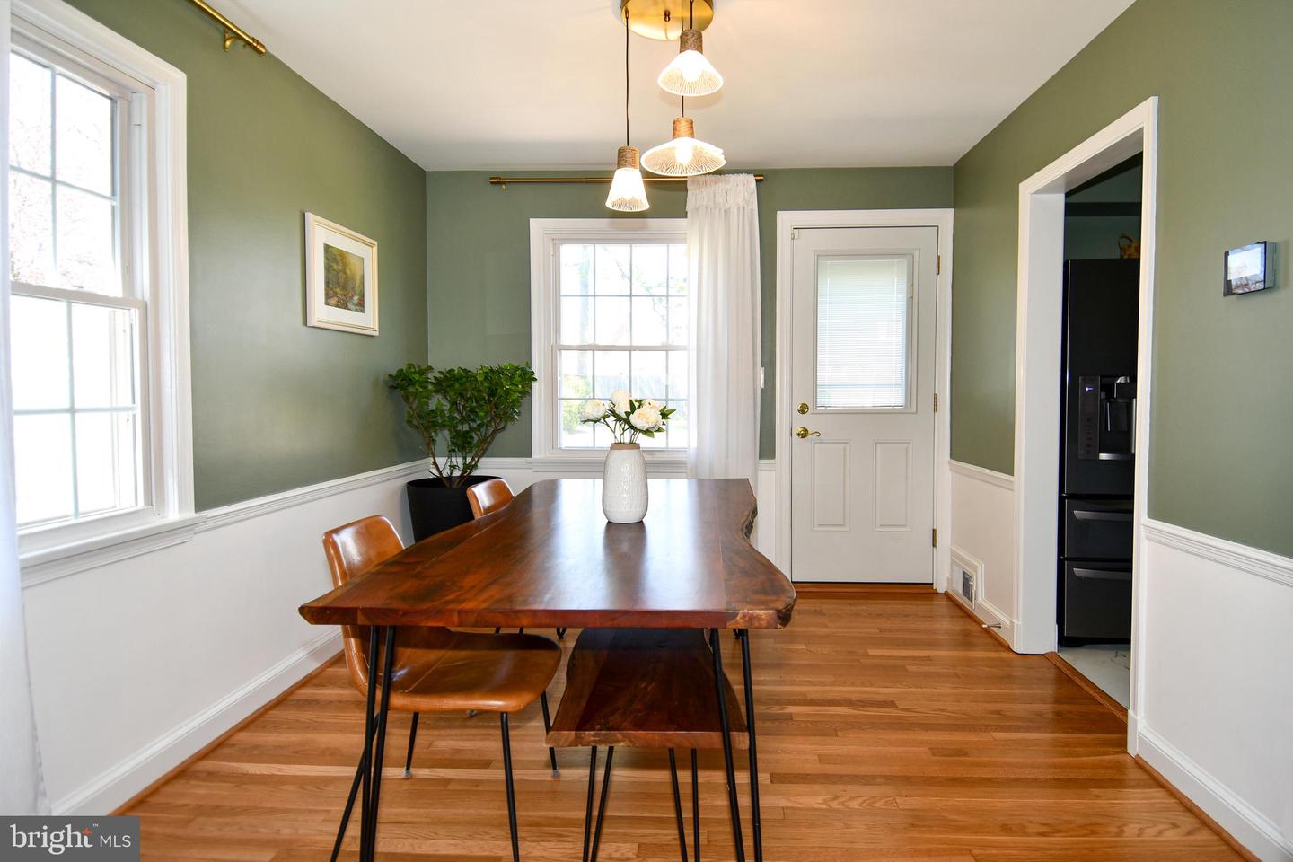 6944 ESSEX AVE, SPRINGFIELD, Virginia 22150, 3 Bedrooms Bedrooms, ,2 BathroomsBathrooms,Residential,For sale,6944 ESSEX AVE,VAFX2229004 MLS # VAFX2229004