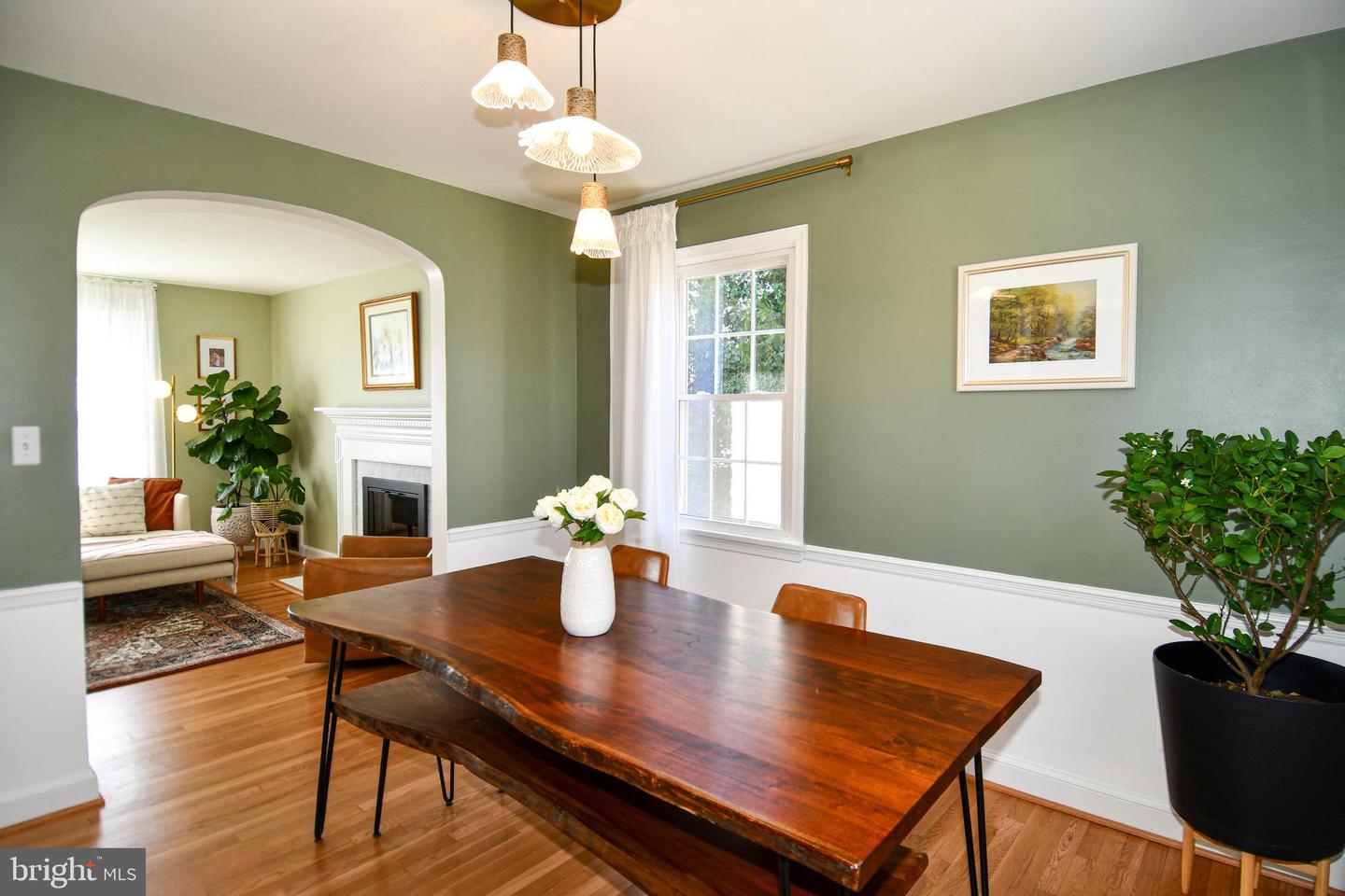 6944 ESSEX AVE, SPRINGFIELD, Virginia 22150, 3 Bedrooms Bedrooms, ,2 BathroomsBathrooms,Residential,For sale,6944 ESSEX AVE,VAFX2229004 MLS # VAFX2229004