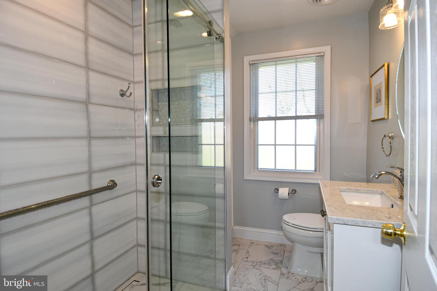6944 ESSEX AVE, SPRINGFIELD, Virginia 22150, 3 Bedrooms Bedrooms, ,2 BathroomsBathrooms,Residential,For sale,6944 ESSEX AVE,VAFX2229004 MLS # VAFX2229004