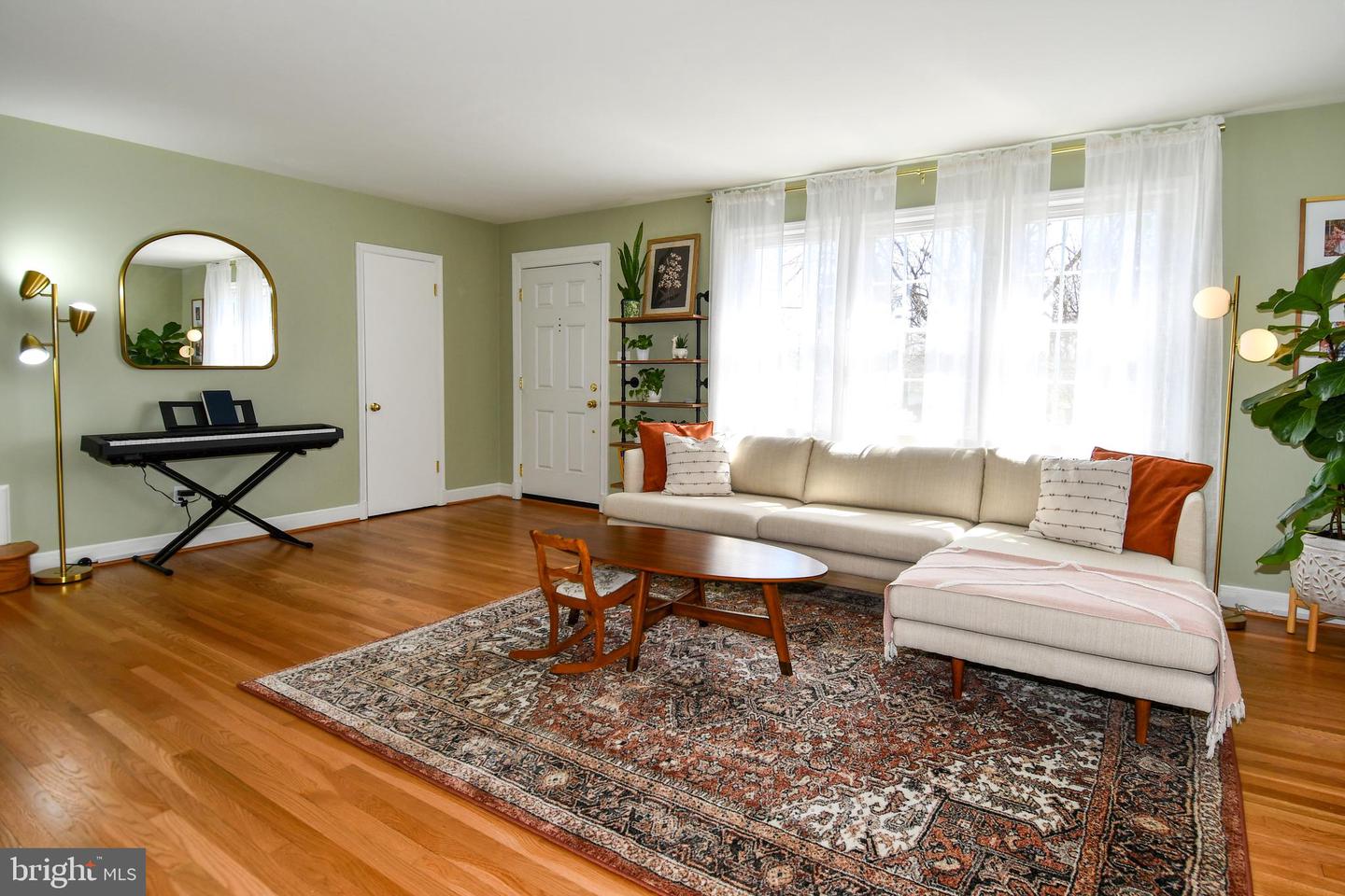 6944 ESSEX AVE, SPRINGFIELD, Virginia 22150, 3 Bedrooms Bedrooms, ,2 BathroomsBathrooms,Residential,For sale,6944 ESSEX AVE,VAFX2229004 MLS # VAFX2229004
