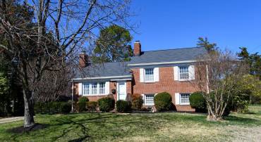 6944 ESSEX AVE, SPRINGFIELD, Virginia 22150, 3 Bedrooms Bedrooms, ,2 BathroomsBathrooms,Residential,For sale,6944 ESSEX AVE,VAFX2229004 MLS # VAFX2229004