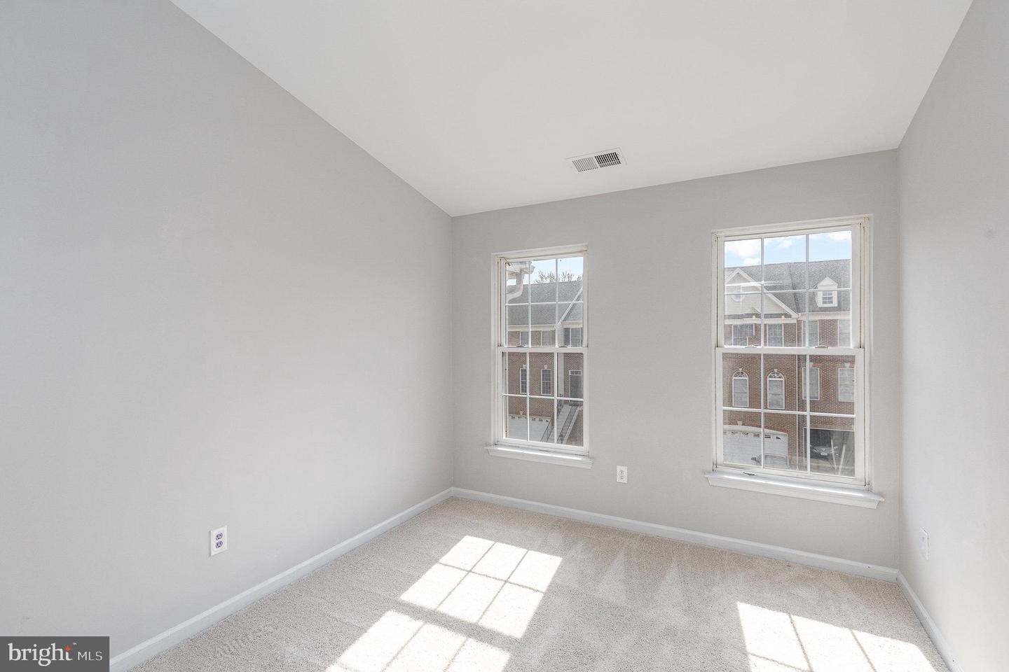 134 MISTY POND TER, PURCELLVILLE, Virginia 20132, 3 Bedrooms Bedrooms, ,2 BathroomsBathrooms,Residential,For sale,134 MISTY POND TER,VALO2092168 MLS # VALO2092168
