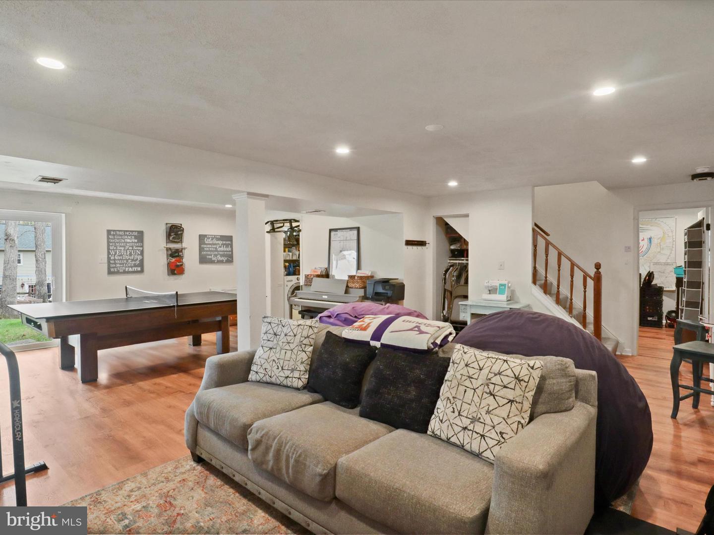 5516 YELLOW RAIL CT, FAIRFAX, Virginia 22032, 5 Bedrooms Bedrooms, ,3 BathroomsBathrooms,Residential,For sale,5516 YELLOW RAIL CT,VAFX2230766 MLS # VAFX2230766