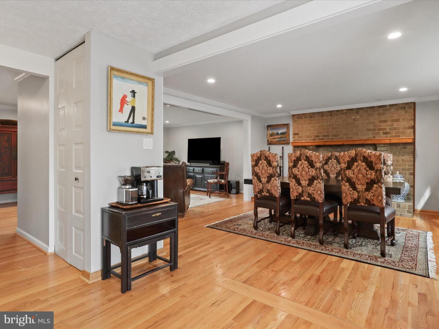 5516 YELLOW RAIL CT, FAIRFAX, Virginia 22032, 5 Bedrooms Bedrooms, ,3 BathroomsBathrooms,Residential,For sale,5516 YELLOW RAIL CT,VAFX2230766 MLS # VAFX2230766