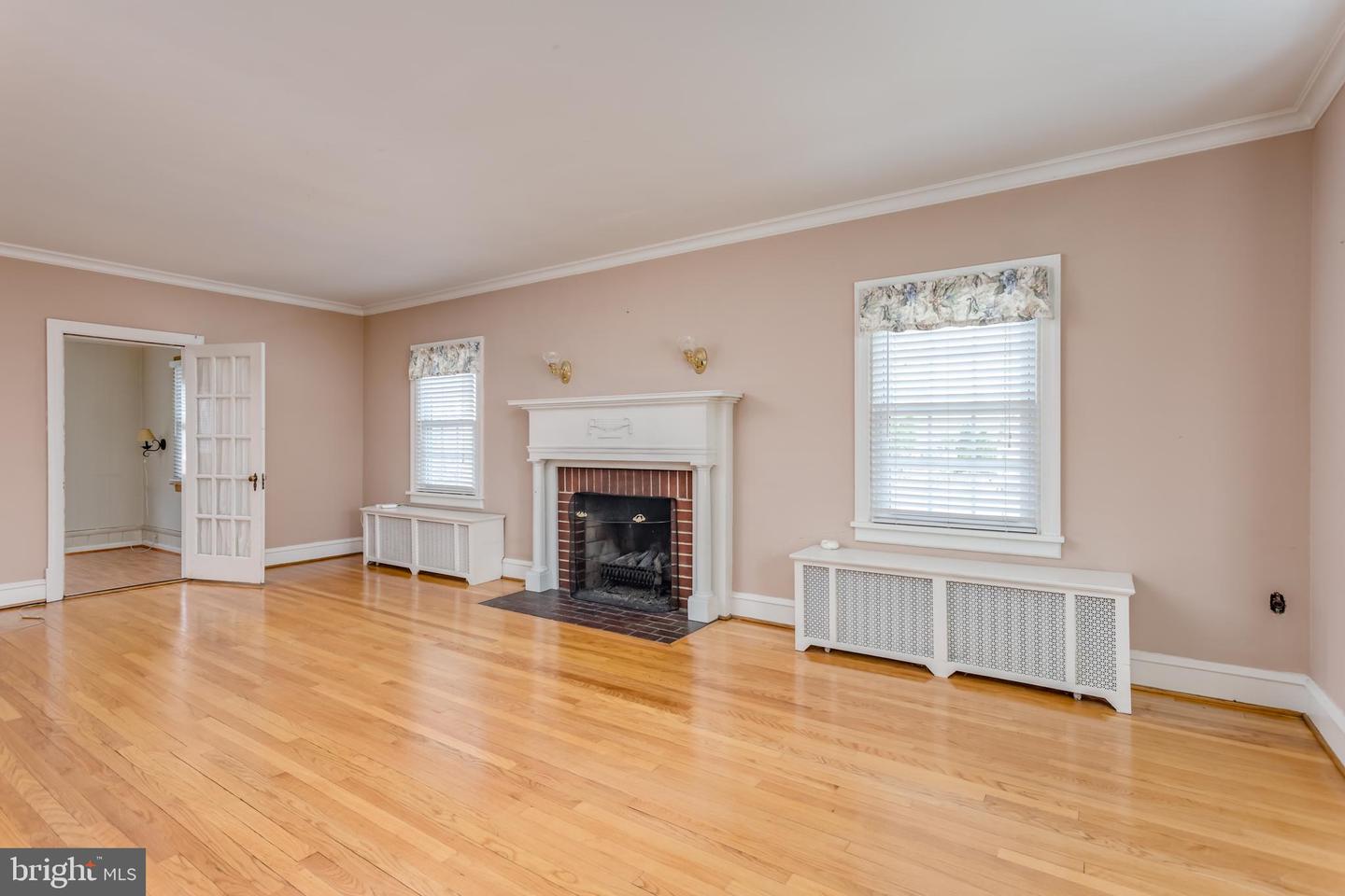 1503 VALLEY AVE, WINCHESTER, Virginia 22601, 5 Bedrooms Bedrooms, ,3 BathroomsBathrooms,Residential,For sale,1503 VALLEY AVE,VAWI2007452 MLS # VAWI2007452