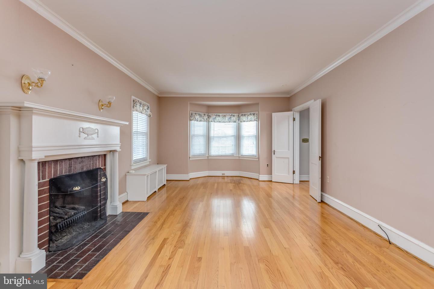1503 VALLEY AVE, WINCHESTER, Virginia 22601, 5 Bedrooms Bedrooms, ,3 BathroomsBathrooms,Residential,For sale,1503 VALLEY AVE,VAWI2007452 MLS # VAWI2007452