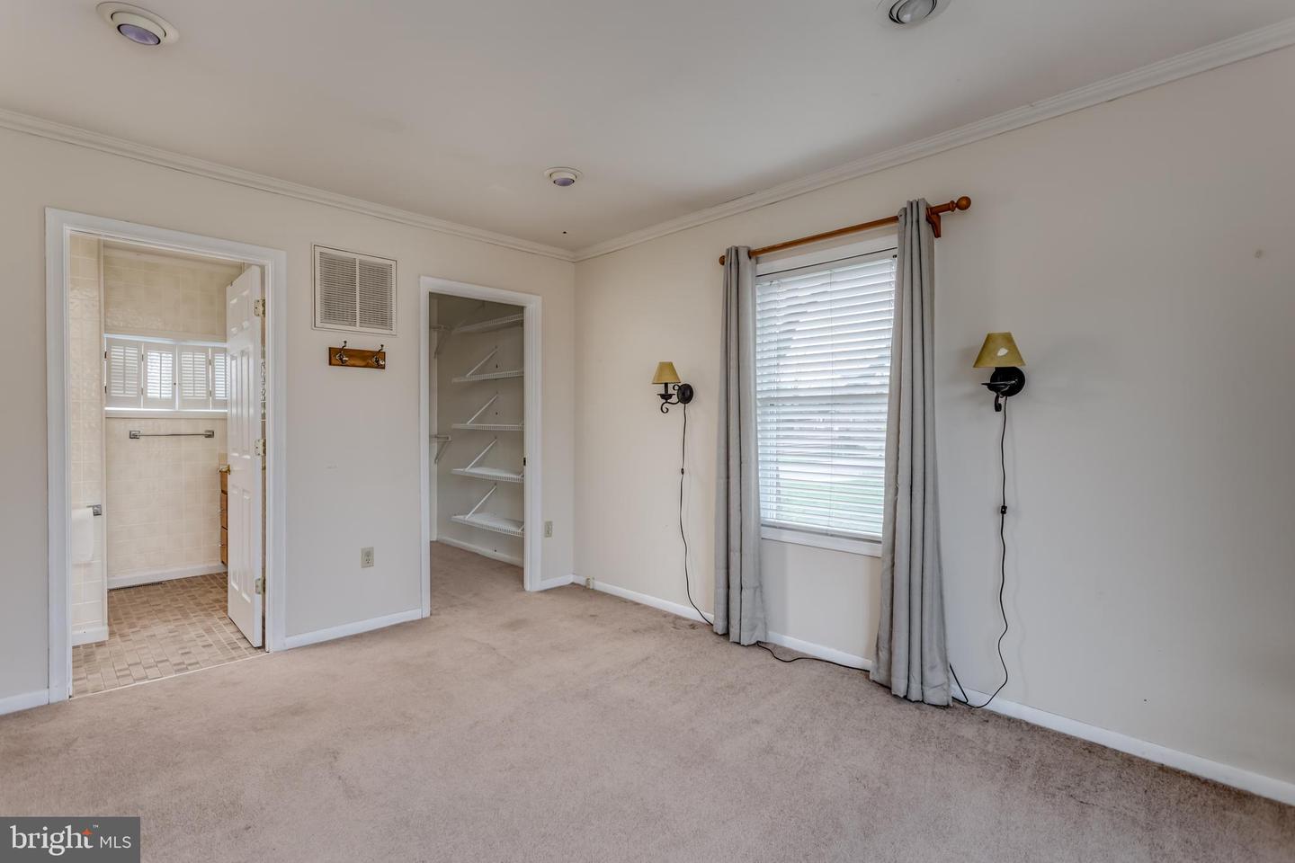 1503 VALLEY AVE, WINCHESTER, Virginia 22601, 5 Bedrooms Bedrooms, ,3 BathroomsBathrooms,Residential,For sale,1503 VALLEY AVE,VAWI2007452 MLS # VAWI2007452