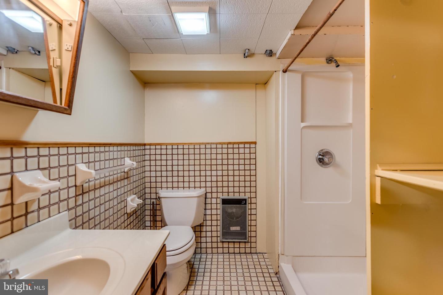 1503 VALLEY AVE, WINCHESTER, Virginia 22601, 5 Bedrooms Bedrooms, ,3 BathroomsBathrooms,Residential,For sale,1503 VALLEY AVE,VAWI2007452 MLS # VAWI2007452
