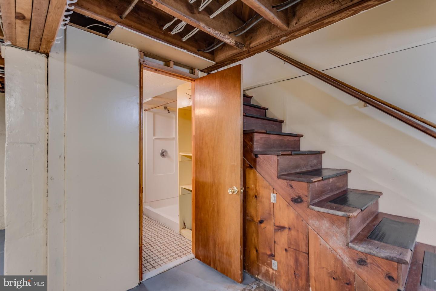 1503 VALLEY AVE, WINCHESTER, Virginia 22601, 5 Bedrooms Bedrooms, ,3 BathroomsBathrooms,Residential,For sale,1503 VALLEY AVE,VAWI2007452 MLS # VAWI2007452