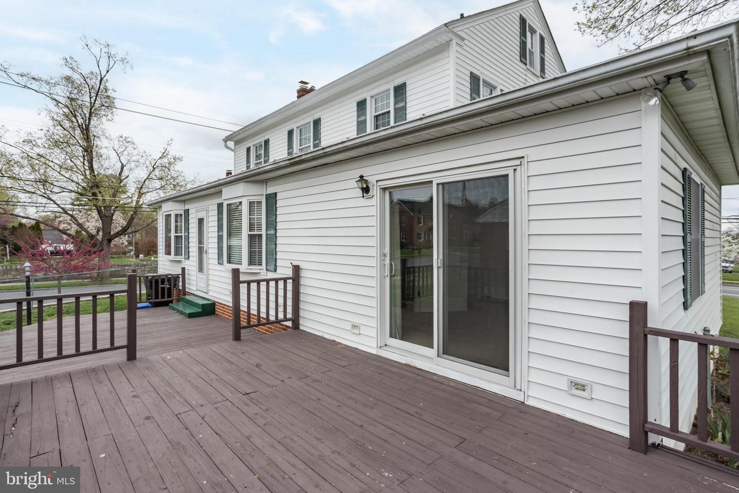 1503 VALLEY AVE, WINCHESTER, Virginia 22601, 5 Bedrooms Bedrooms, ,3 BathroomsBathrooms,Residential,For sale,1503 VALLEY AVE,VAWI2007452 MLS # VAWI2007452