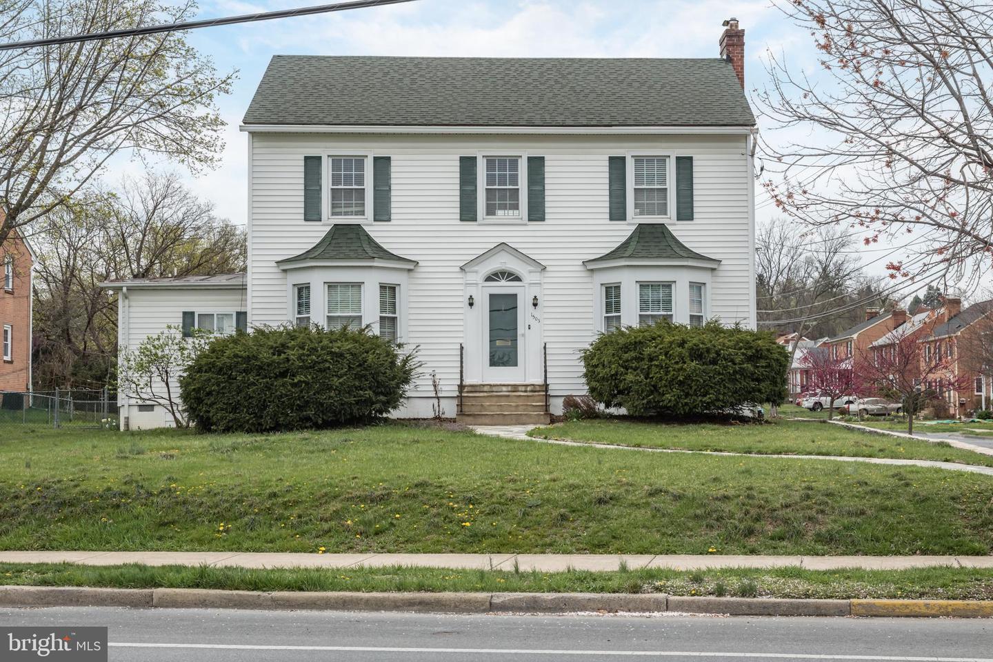 1503 VALLEY AVE, WINCHESTER, Virginia 22601, 5 Bedrooms Bedrooms, ,3 BathroomsBathrooms,Residential,For sale,1503 VALLEY AVE,VAWI2007452 MLS # VAWI2007452