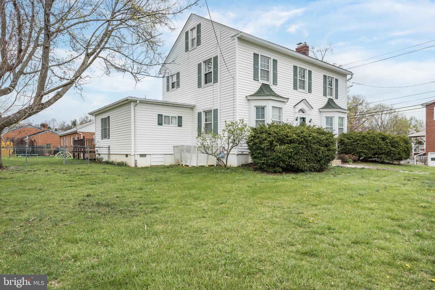 1503 VALLEY AVE, WINCHESTER, Virginia 22601, 5 Bedrooms Bedrooms, ,3 BathroomsBathrooms,Residential,For sale,1503 VALLEY AVE,VAWI2007452 MLS # VAWI2007452