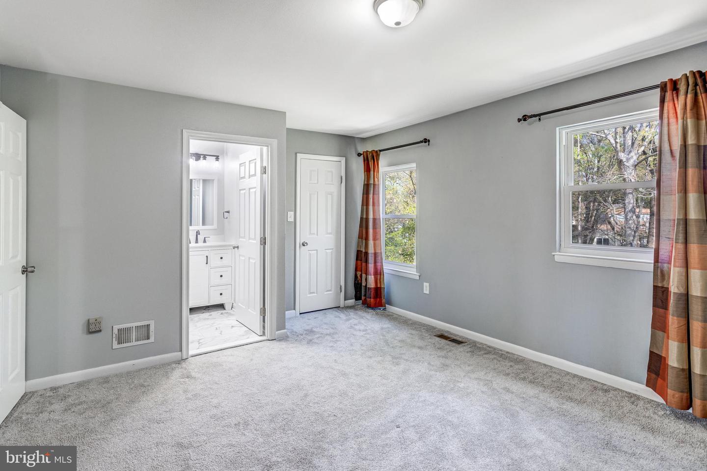 14012 GOLDEN CT, WOODBRIDGE, Virginia 22193, 3 Bedrooms Bedrooms, ,2 BathroomsBathrooms,Residential,For sale,14012 GOLDEN CT,VAPW2091172 MLS # VAPW2091172