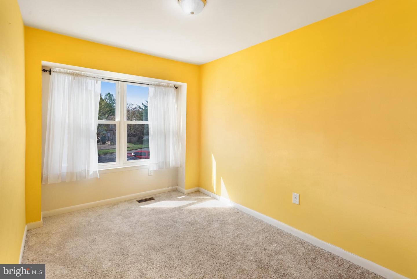 14012 GOLDEN CT, WOODBRIDGE, Virginia 22193, 3 Bedrooms Bedrooms, ,2 BathroomsBathrooms,Residential,For sale,14012 GOLDEN CT,VAPW2091172 MLS # VAPW2091172