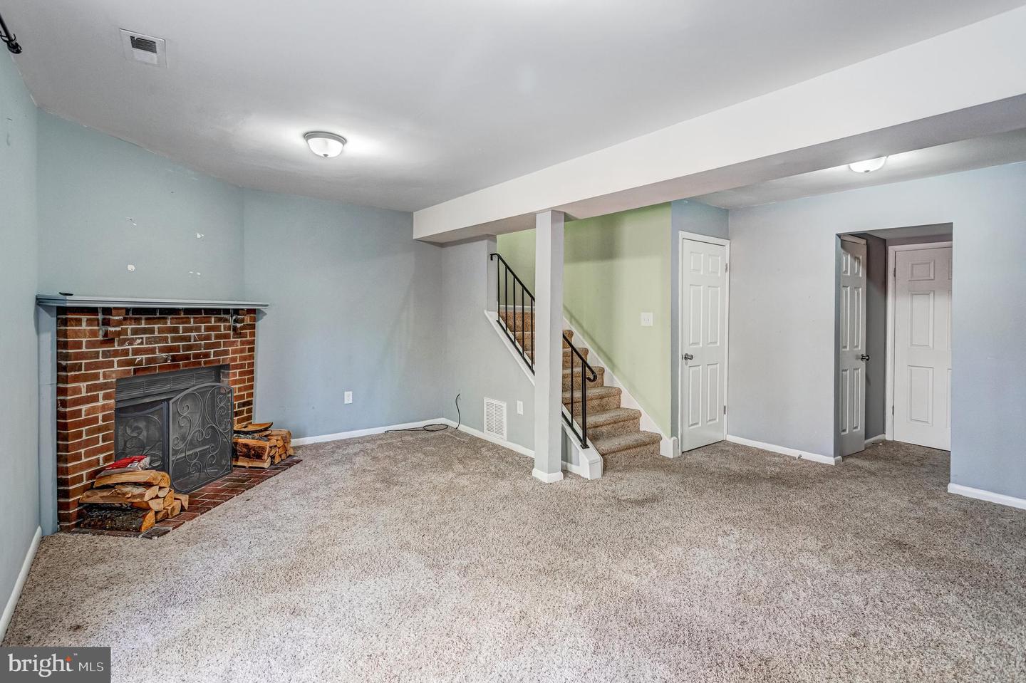 14012 GOLDEN CT, WOODBRIDGE, Virginia 22193, 3 Bedrooms Bedrooms, ,2 BathroomsBathrooms,Residential,For sale,14012 GOLDEN CT,VAPW2091172 MLS # VAPW2091172