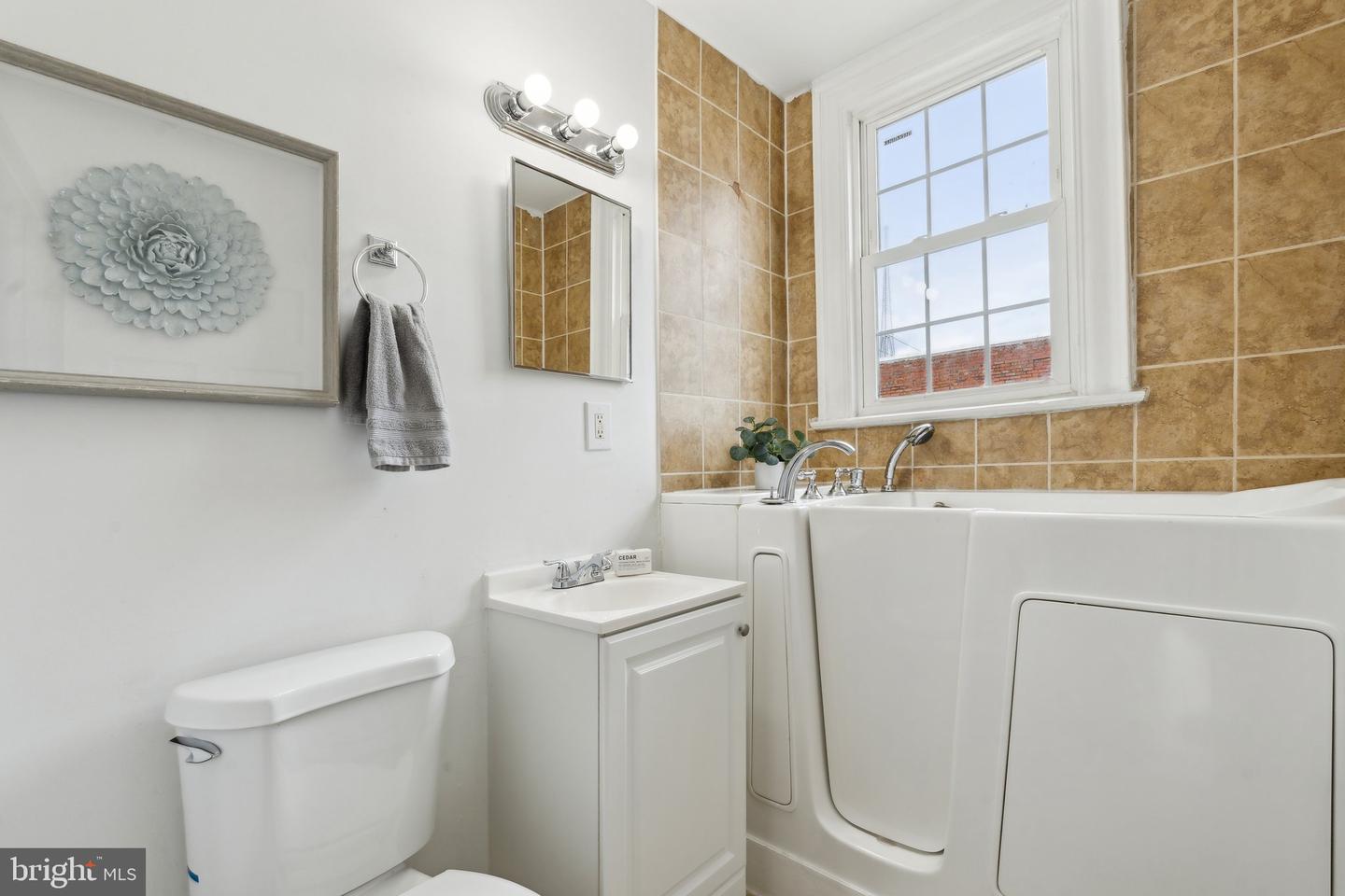 6202 5TH ST NW, WASHINGTON, District Of Columbia 20011, 3 Bedrooms Bedrooms, ,1 BathroomBathrooms,Residential,For sale,6202 5TH ST NW,DCDC2195524 MLS # DCDC2195524