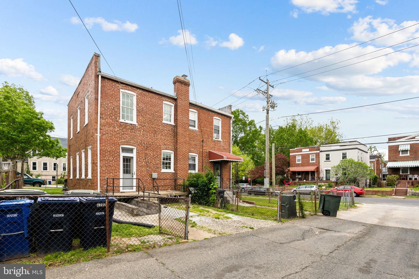 6202 5TH ST NW, WASHINGTON, District Of Columbia 20011, 3 Bedrooms Bedrooms, ,1 BathroomBathrooms,Residential,For sale,6202 5TH ST NW,DCDC2195524 MLS # DCDC2195524