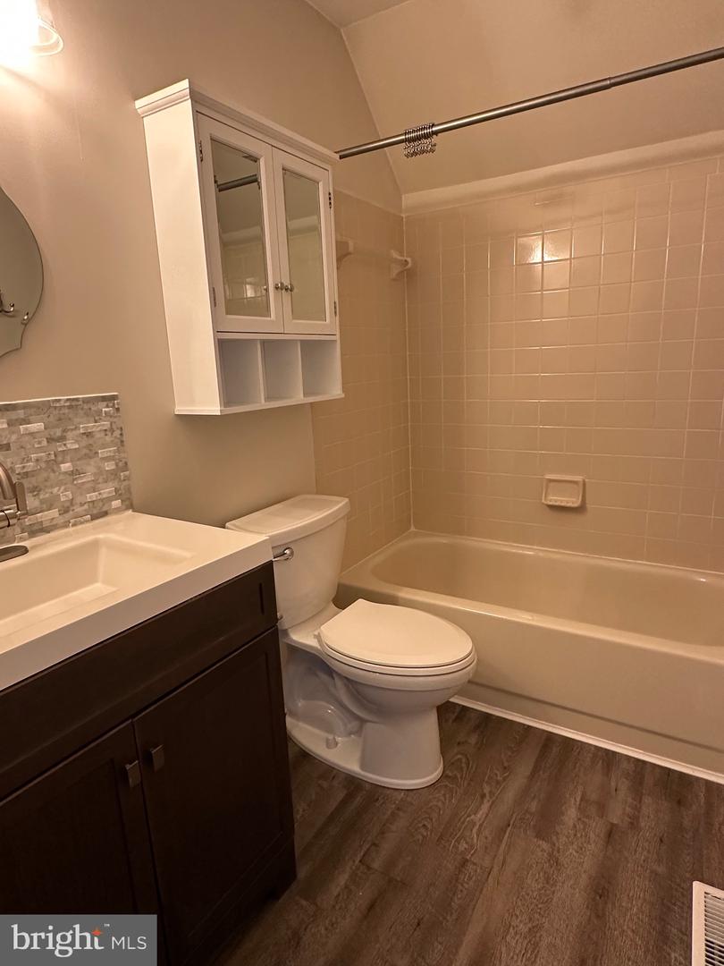 9608 GUNSTON HALL RD, FREDERICKSBURG, Virginia 22408, 3 Bedrooms Bedrooms, ,2 BathroomsBathrooms,Residential,For sale,9608 GUNSTON HALL RD,VASP2032260 MLS # VASP2032260
