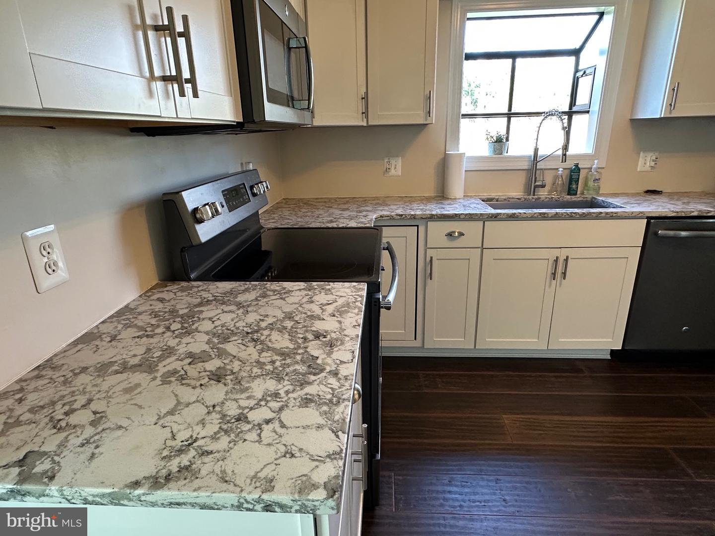 9608 GUNSTON HALL RD, FREDERICKSBURG, Virginia 22408, 3 Bedrooms Bedrooms, ,2 BathroomsBathrooms,Residential,For sale,9608 GUNSTON HALL RD,VASP2032260 MLS # VASP2032260