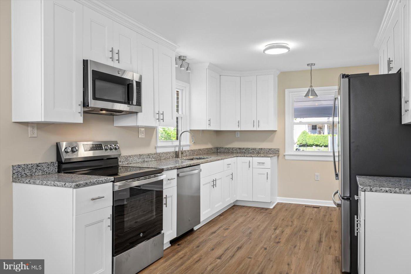 451 TRUSLOW RD, FREDERICKSBURG, Virginia 22405, 2 Bedrooms Bedrooms, 5 Rooms Rooms,1 BathroomBathrooms,Residential,For sale,451 TRUSLOW RD,VAST2037866 MLS # VAST2037866