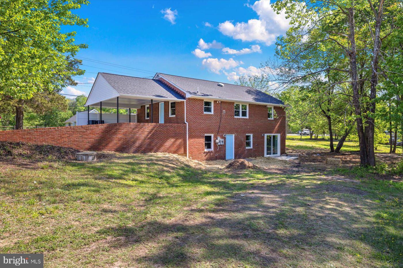 451 TRUSLOW RD, FREDERICKSBURG, Virginia 22405, 2 Bedrooms Bedrooms, 5 Rooms Rooms,1 BathroomBathrooms,Residential,For sale,451 TRUSLOW RD,VAST2037866 MLS # VAST2037866